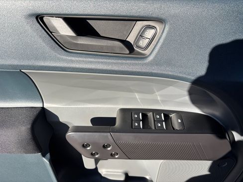 New 2025 Ford Maverick XL w/ Equipment Group 102A image 9