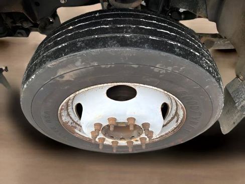 Used 2012 Ford F450 XL w/ High Capacity Trailer Tow Pkg image 9