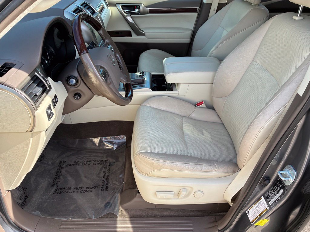 Used 2019 Lexus GX 460 Premium w/ Premium Package AWD/4WD image 16