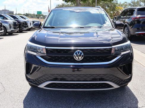 Used 2022 Volkswagen Taos SE w/ IQ.Drive SE Package AWD/4WD image 12