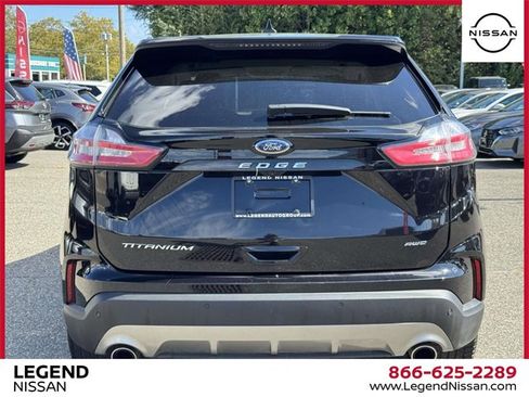 Used 2024 Ford Edge Titanium image 6