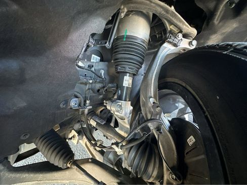 Used 2023 Jeep Grand Cherokee Overland w/ Rear Seat Video Group I image 48