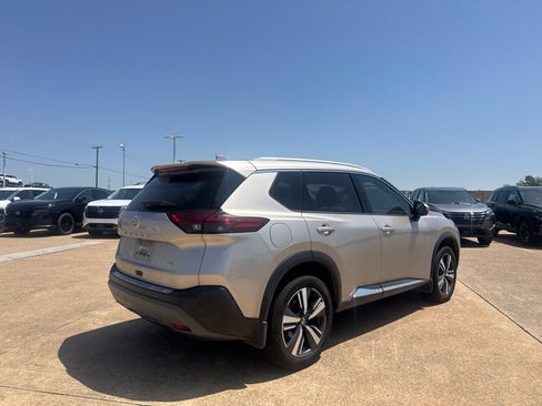 Used 2021 Nissan Rogue SL FWD image 18