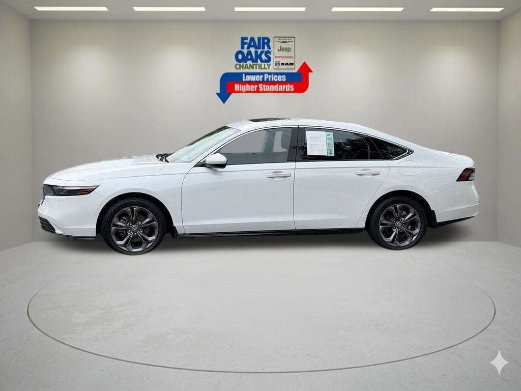 Used 2023 Honda Accord EX image 10