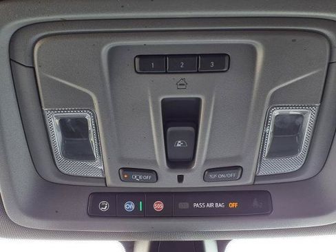 Used 2022 GMC Sierra 1500 SLT RWD image 17