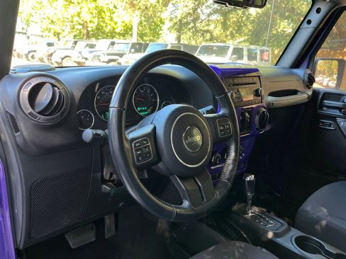Used 2018 Jeep Wrangler Unlimited Sport S image 15