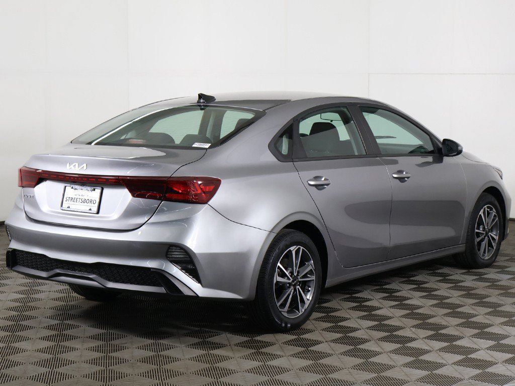 Used 2023 Kia Forte LXS FWD image 8