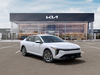 New 2026 Kia K4 FWD 360° Tour