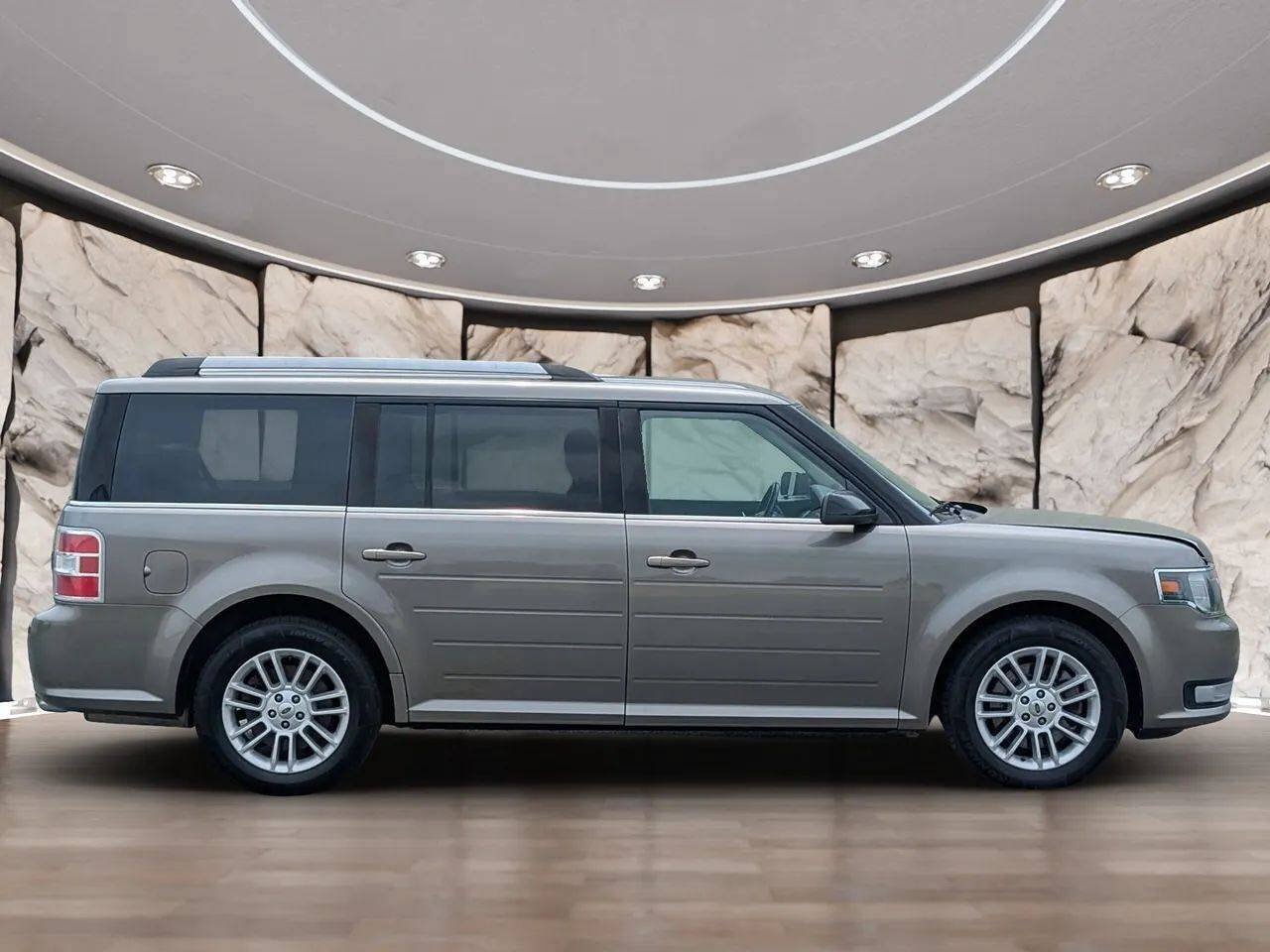 Used 2014 Ford Flex SEL w/ Equipment Group 202A FWD image 14