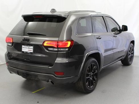 Used 2020 Jeep Grand Cherokee Altitude AWD/4WD image 10