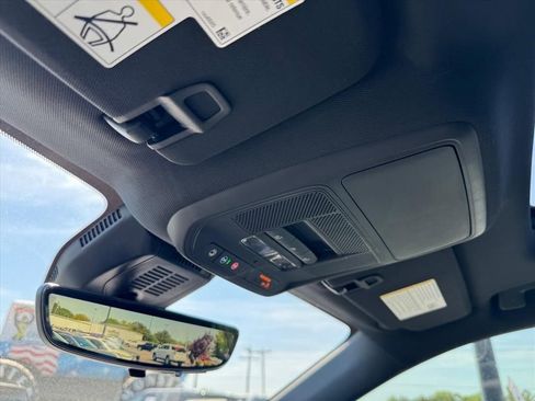 New 2026 Chevrolet Equinox LT FWD image 20