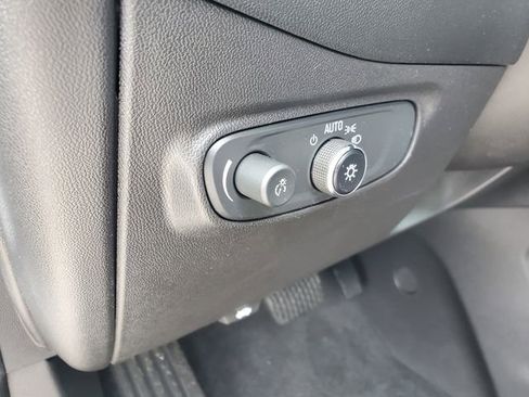 Certified 2024 Chevrolet Equinox LT w/ LPO, Floor Liner Package image 24