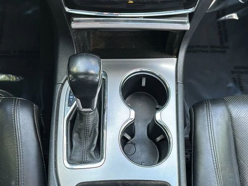 Used 2020 Jeep Grand Cherokee Limited w/ Luxury Group II image 34