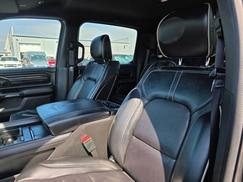 Used 2022 RAM 1500 Limited AWD/4WD image 12