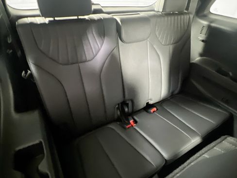 Used 2023 Hyundai Palisade Limited AWD/4WD image 27