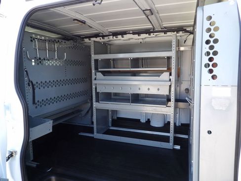 Used 2017 Chevrolet Express 2500 image 29