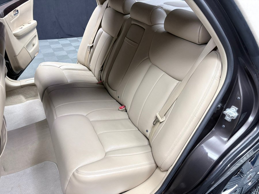 Used 2008 Cadillac DTS FWD image 33