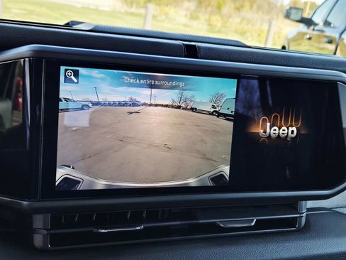 New 2026 Jeep Gladiator Sport image 24