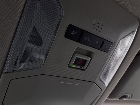 Used 2023 Toyota RAV4 LE image 24