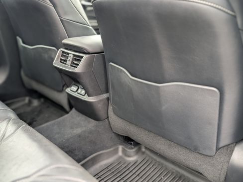 Used 2019 Lexus ES 350 Luxury image 54