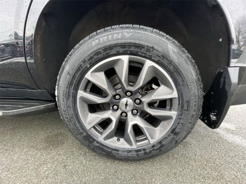 Used 2021 Chevrolet Tahoe LT w/ LT Signature Package image 26