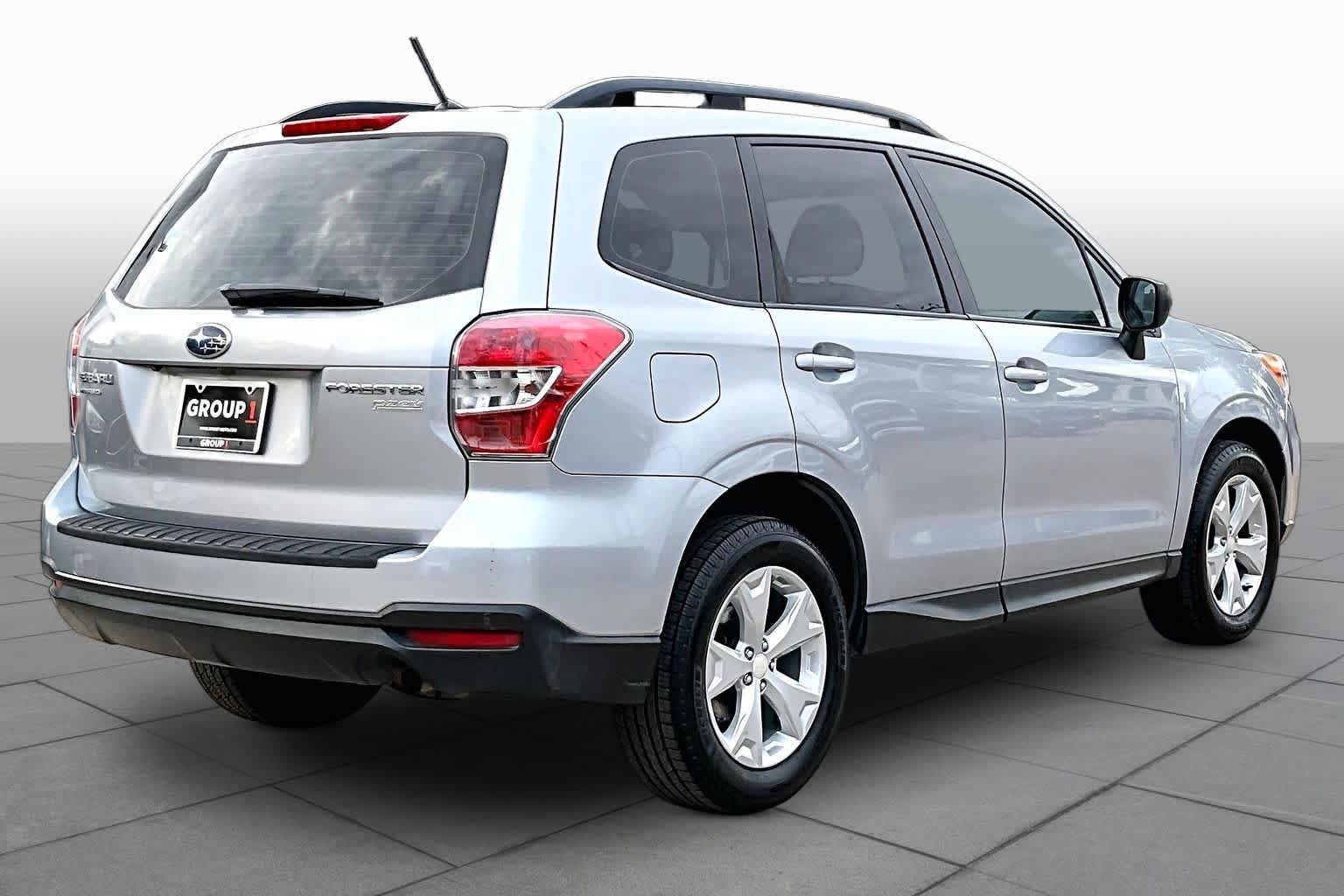Used 2015 Subaru Forester 2.5i w/ Alloy Wheel Package AWD/4WD image 12