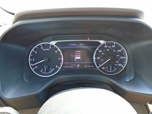 Used 2023 Nissan Rogue SV FWD image 14