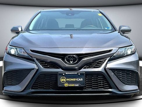 Used 2023 Toyota Camry SE FWD image 2