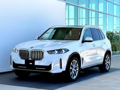 Certified 2026 BMW X5 xDrive40i AWD/4WD image 9