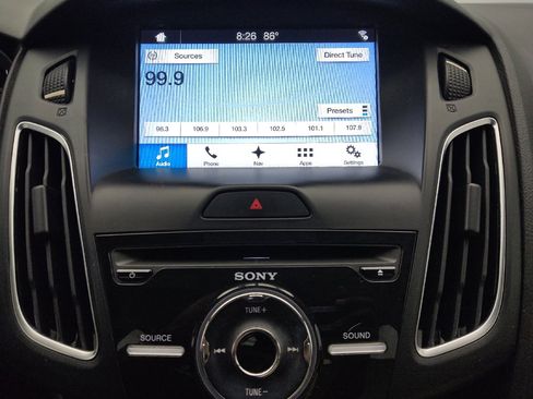 Used 2017 Ford Focus Titanium FWD image 25