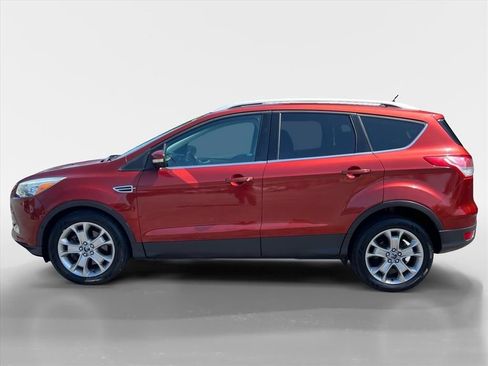 Used 2014 Ford Escape Titanium w/ Equipment Group 401A AWD/4WD image 2