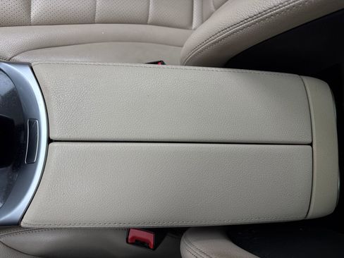 Used 2016 Mercedes-Benz C 300 4MATIC Sedan image 30