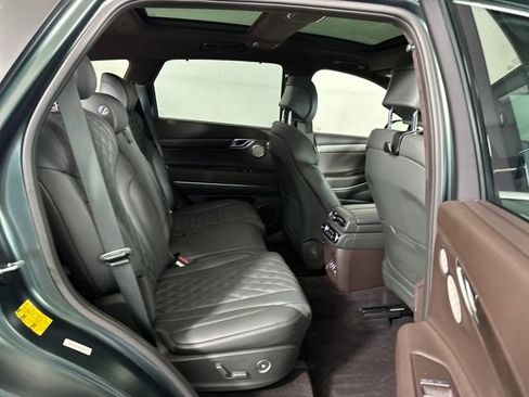 Used 2023 Genesis GV80 3.5T Advanced + w/ Prestige Matte Package image 36