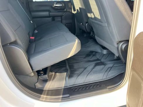 Used 2025 Chevrolet Silverado 2500 Custom w/ Custom Value Package image 22