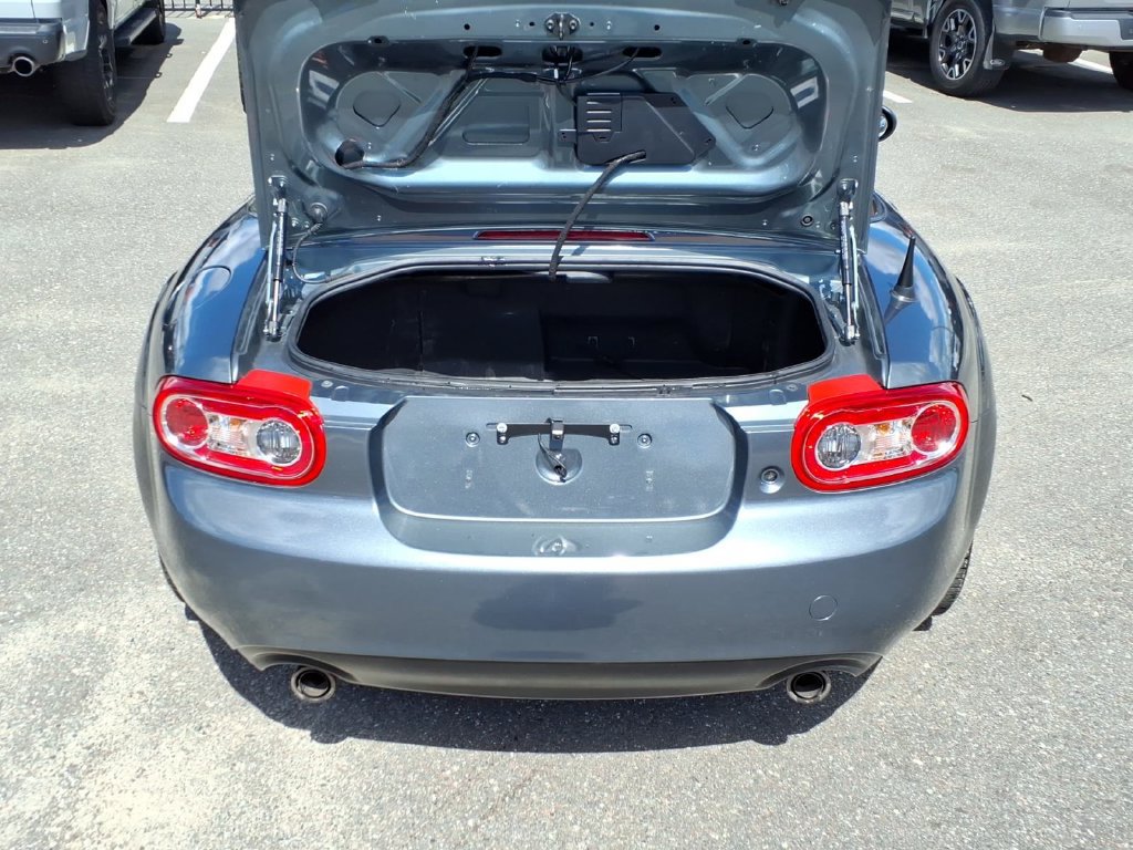 Used 2013 MAZDA MX-5 Miata Grand Touring RWD image 16