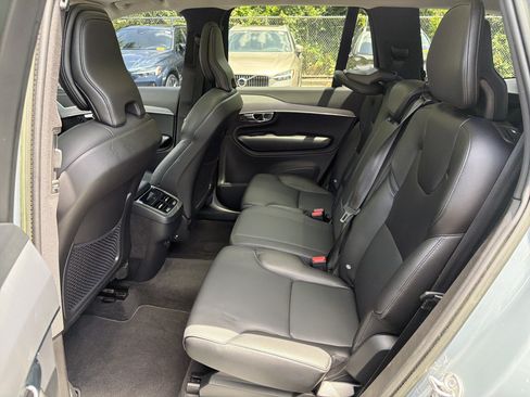Certified 2023 Volvo XC90 B5 Core AWD/4WD image 32