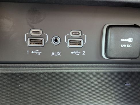 New 2025 Jeep Grand Cherokee L Limited w/ Luxury Tech Group II image 26