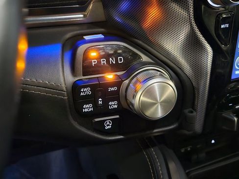 Used 2019 RAM 1500 Limited AWD/4WD image 11