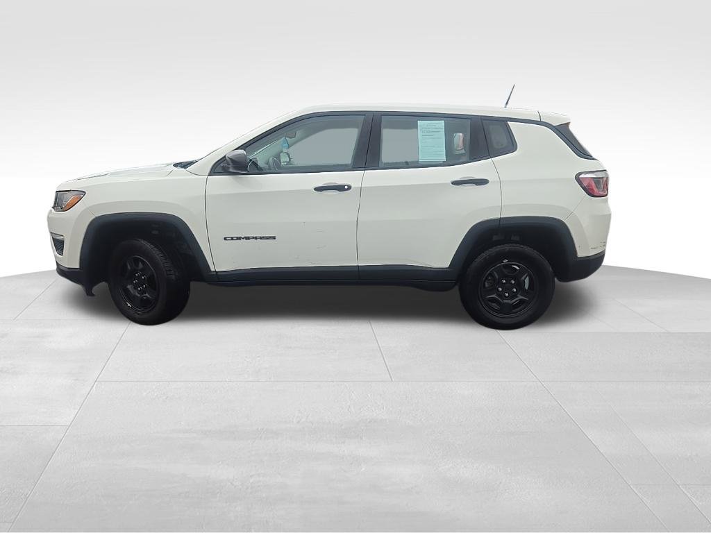 Used 2018 Jeep Compass Sport AWD/4WD image 2