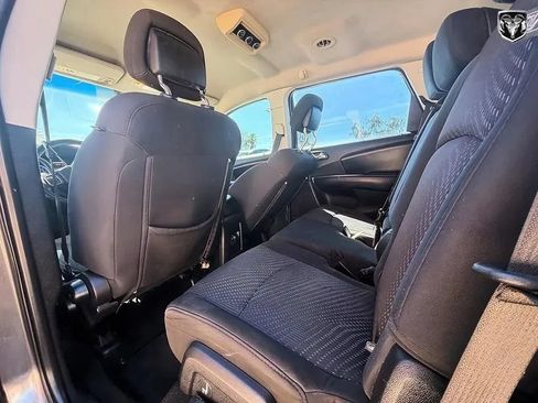 Used 2015 Dodge Journey American Value Package w/ Flexible Seating Group FWD image 18