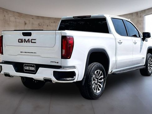 Used 2021 GMC Sierra 1500 AT4 w/ AT4 Premium Package AWD/4WD image 2