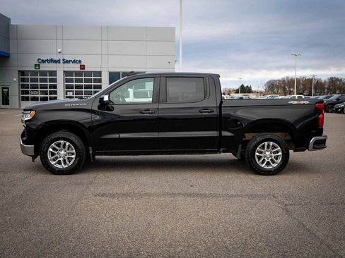 Used 2022 Chevrolet Silverado 1500 LT image 10