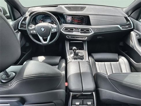 Used 2022 BMW X5 xDrive40i w/ Premium Package image 16