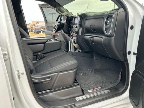 Used 2021 Chevrolet Silverado 1500 RST image 22