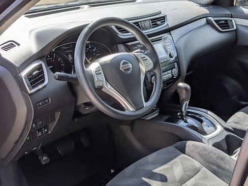 Used 2016 Nissan Rogue SV w/ SV Moonroof Package AWD/4WD image 14
