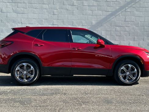 Certified 2024 Chevrolet Blazer LT FWD image 3
