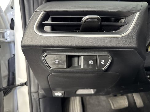 Used 2025 Kia K4 FWD image 26