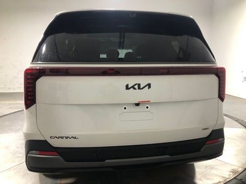 New 2026 Kia Carnival SX Prestige image 6