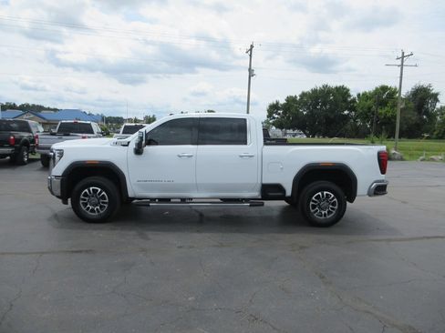 Certified 2024 GMC Sierra 2500 SLT w/ SLT Premium Package AWD/4WD image 7