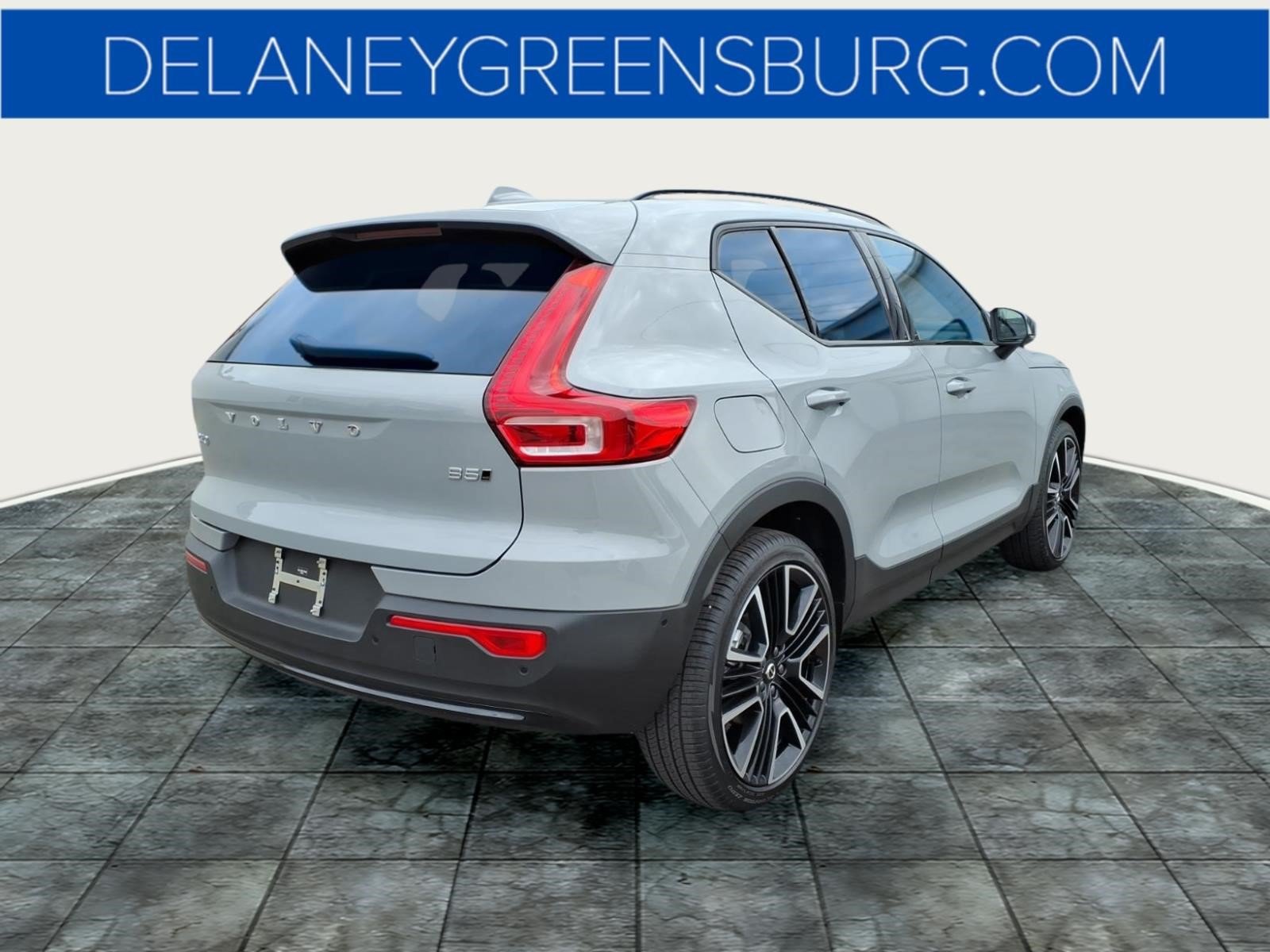 Used 2026 Volvo XC40 B5 Ultra w/ Protection Package Premier AWD/4WD image 3
